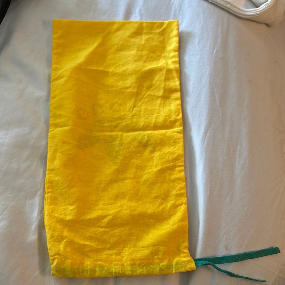 Gucci Yellow Drawstring Bag - Picture 2 of 3